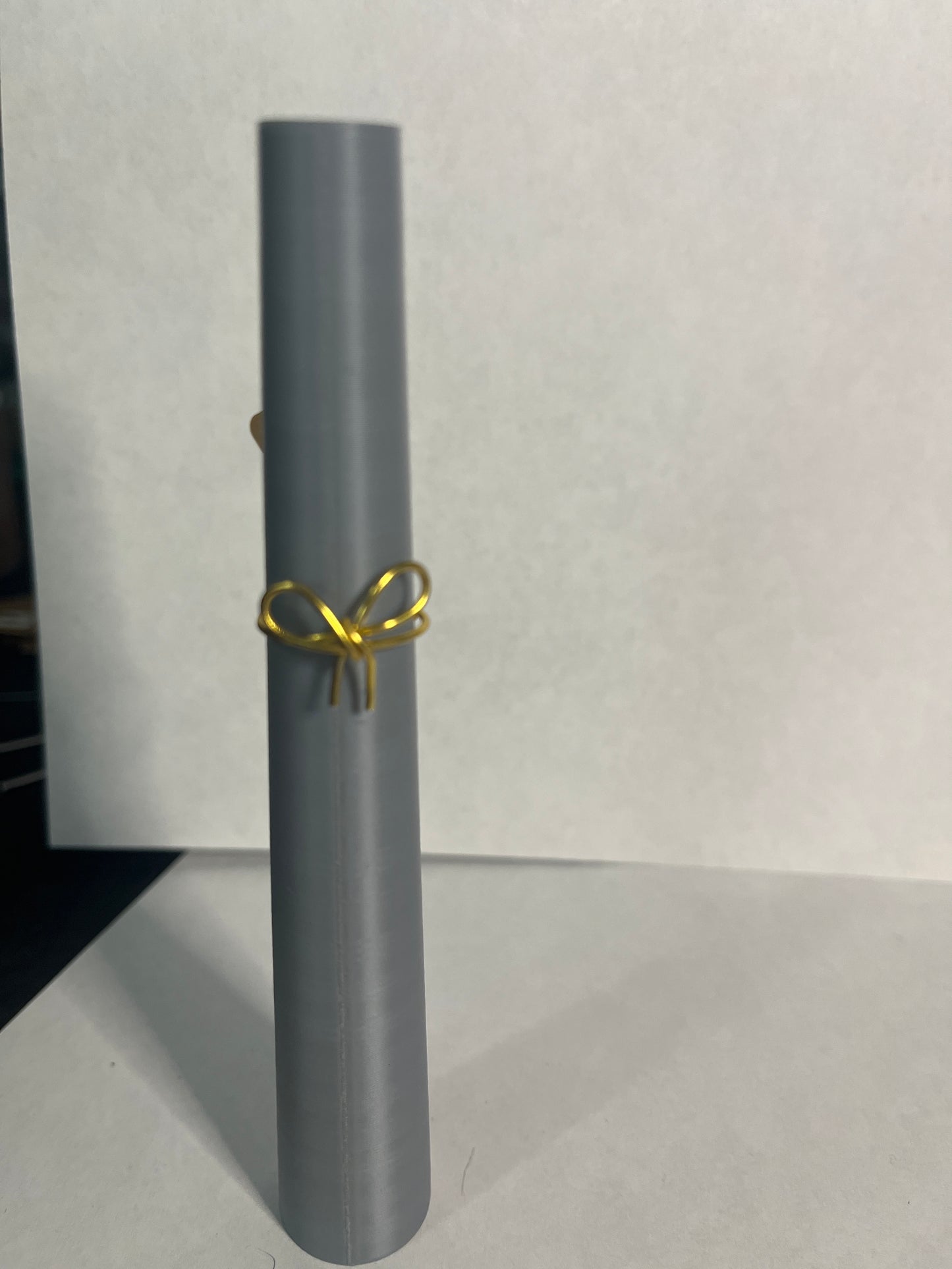 Gold plated bow ring sz7