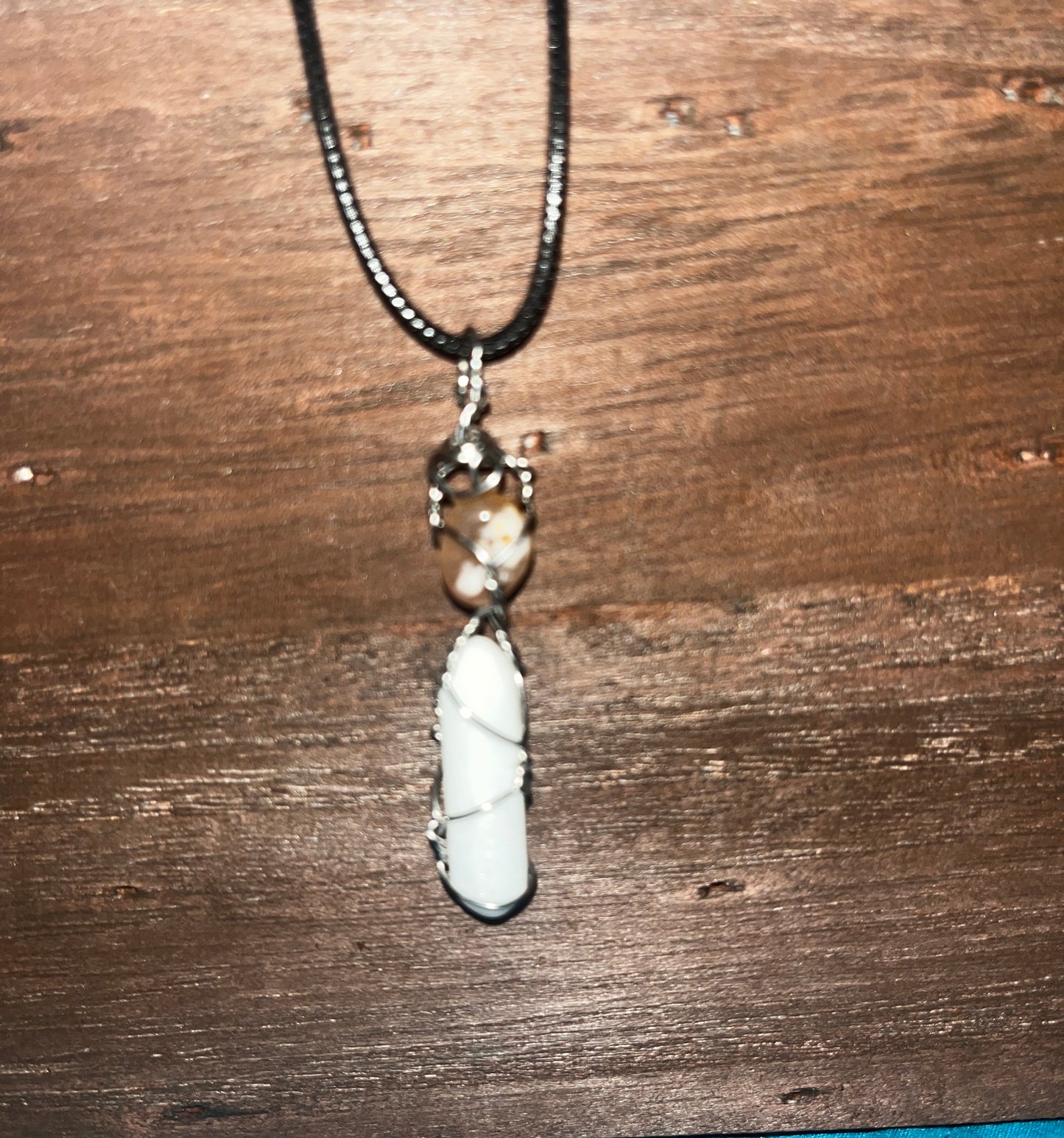 Milky Quartz/Flower Agate pendant