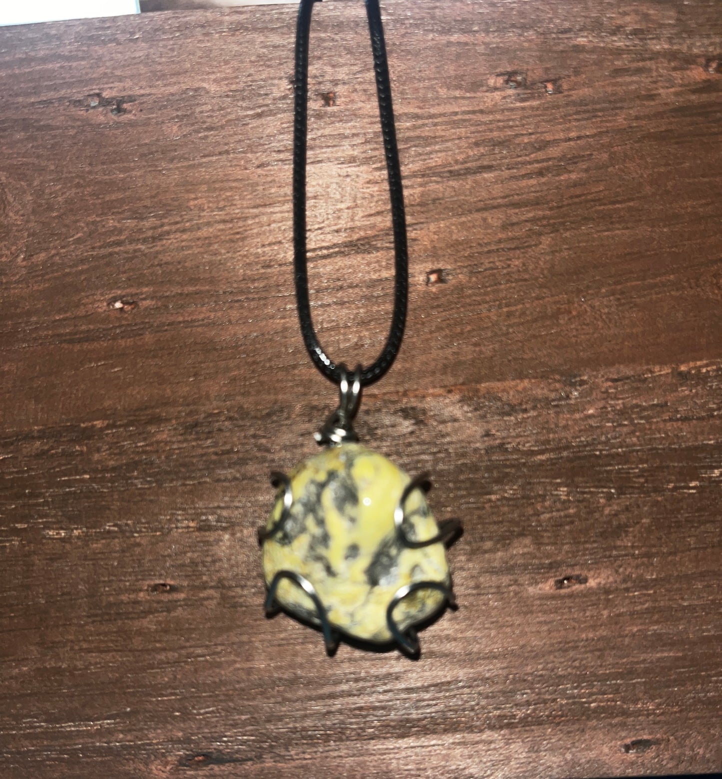 Serpentine pendant