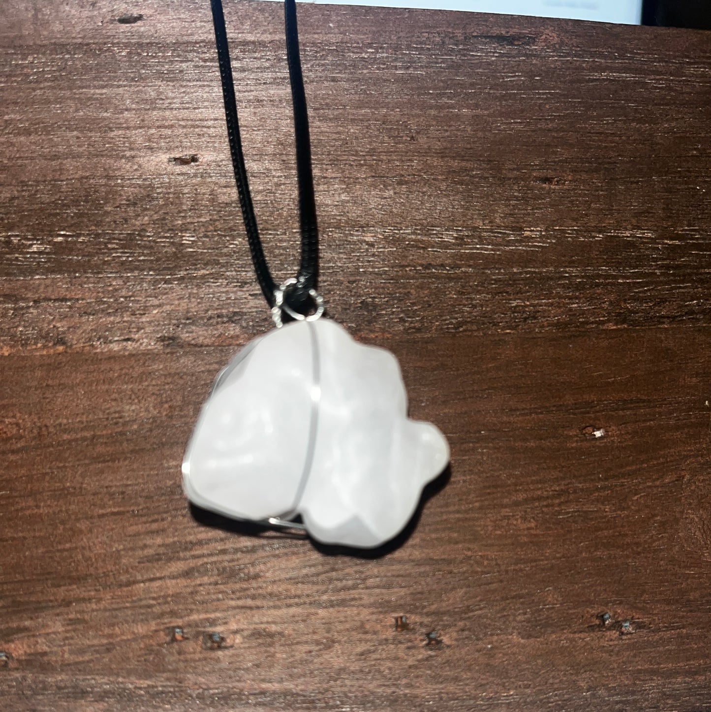 Quartz pendant